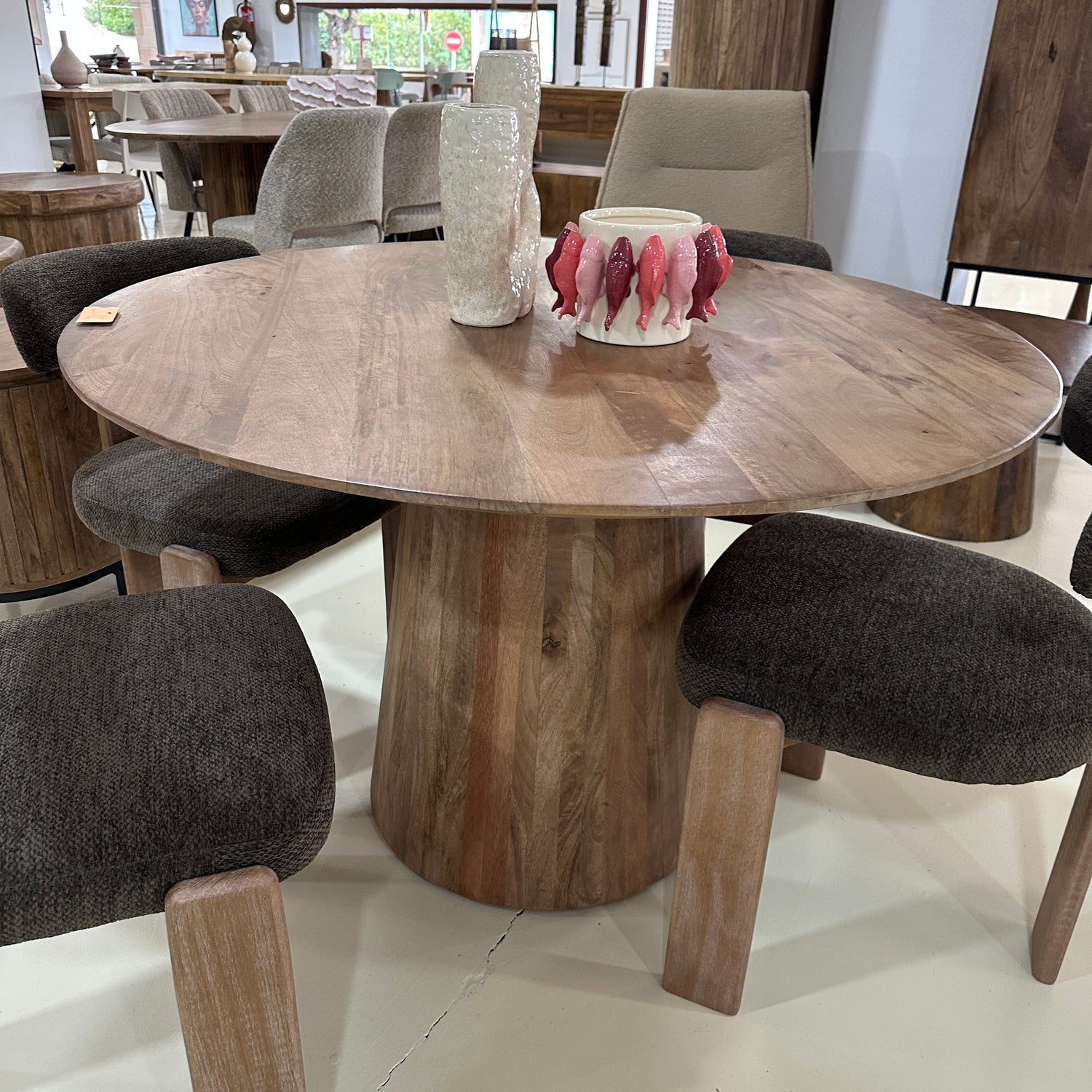 Round dining 120 and 140cm