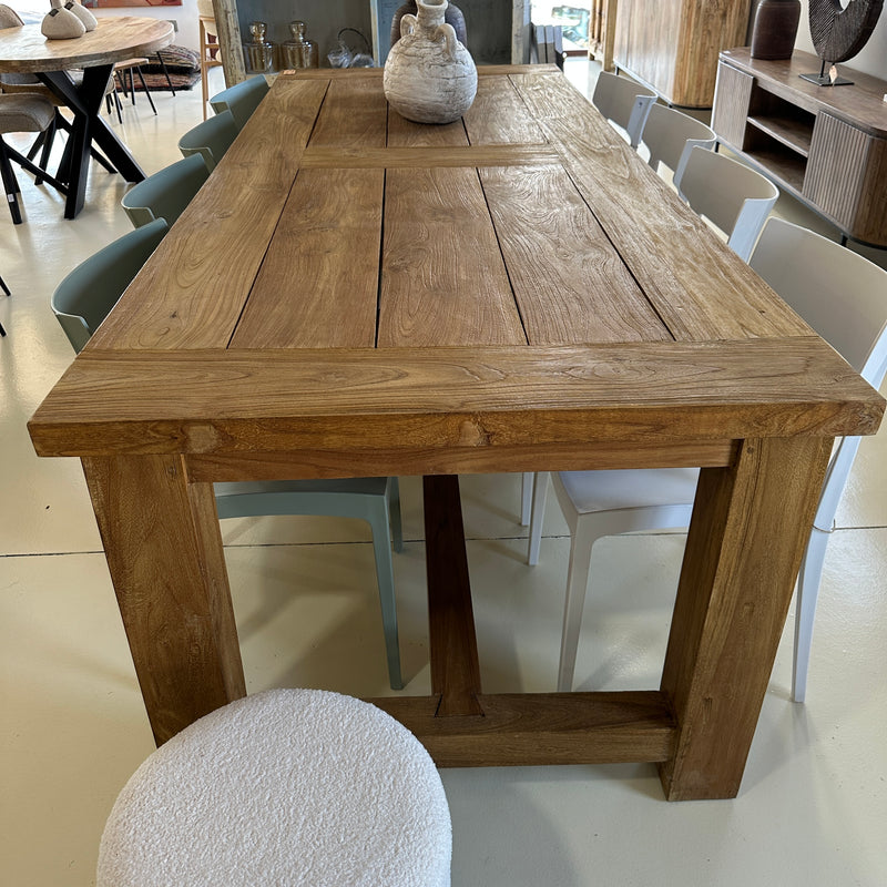 Dining table, indoors & outdoors