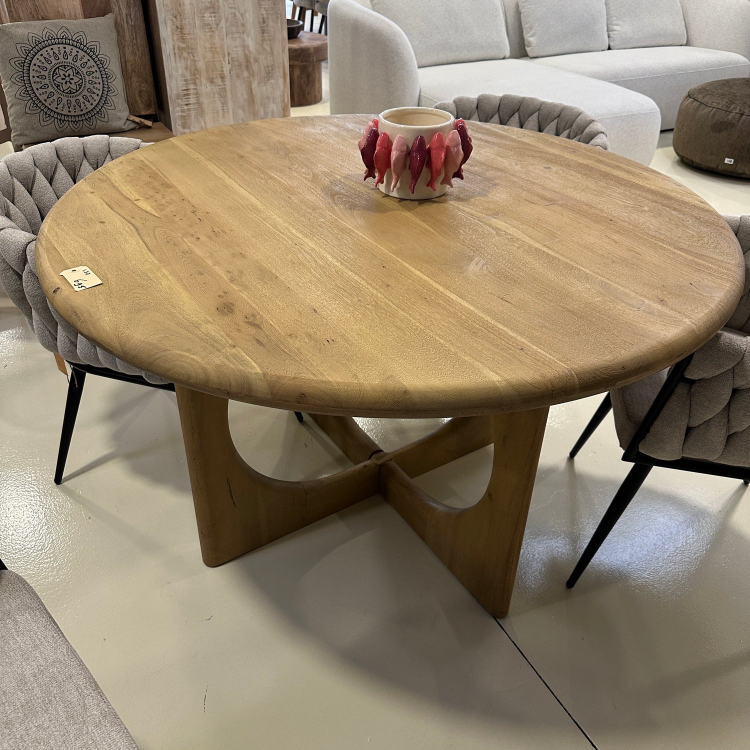 Dining table 130cm