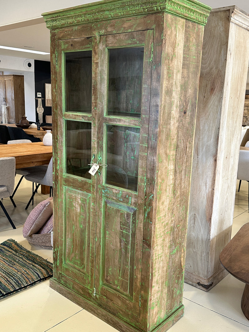 Glass cabinet, green