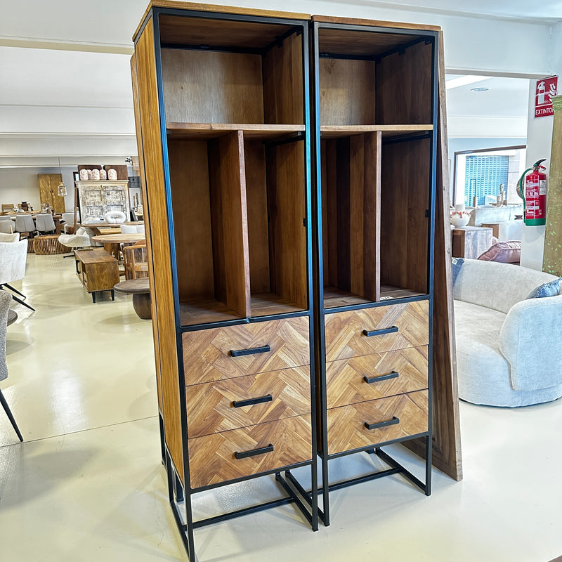 Cabinet teak herringbone